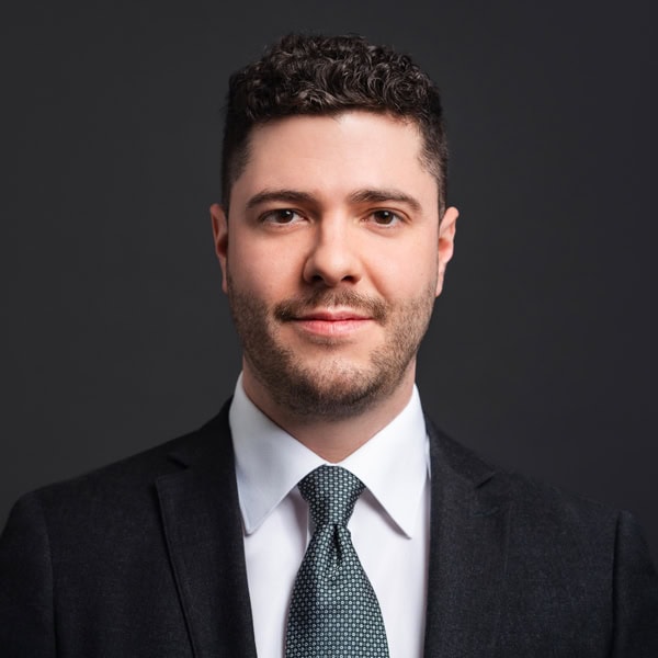 Me Simon-Pierre Daviault, avocat en litige et droit municipal